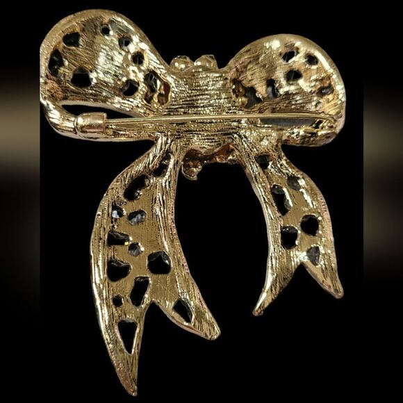 PARIS Brooch Maroon Red Stones with Pearls Gold Metallic Filigree 2.5" … - Picture 4 of 8